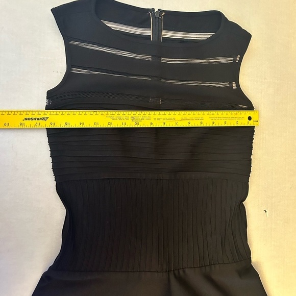 Tadashi Shoji black Illusion cocktail dress w/mesh detail & back zip Sz-M. Y10 - Picture 9 of 11